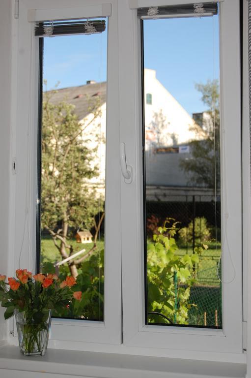 Apartment In A Red House With Garden Ceske Budejovice Exteriör bild